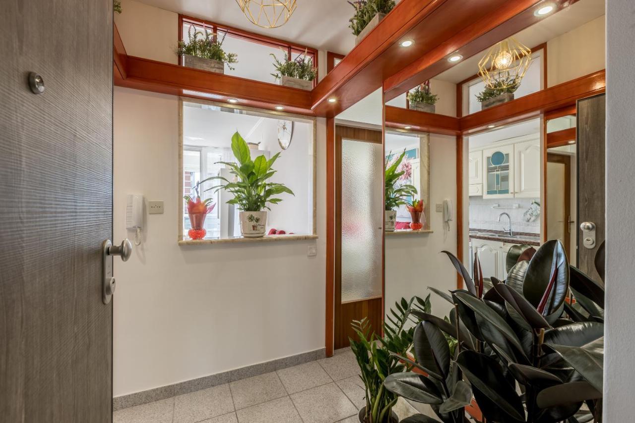 Apartment Desert Rose Split Exterior photo